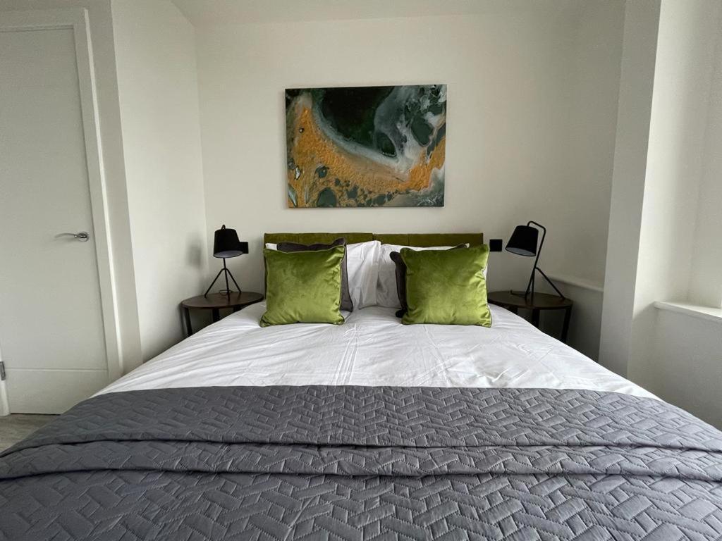 Kingsbridge Point - Cosy One Bed Apartments Near Town Centre, Swindon Ngoại thất bức ảnh