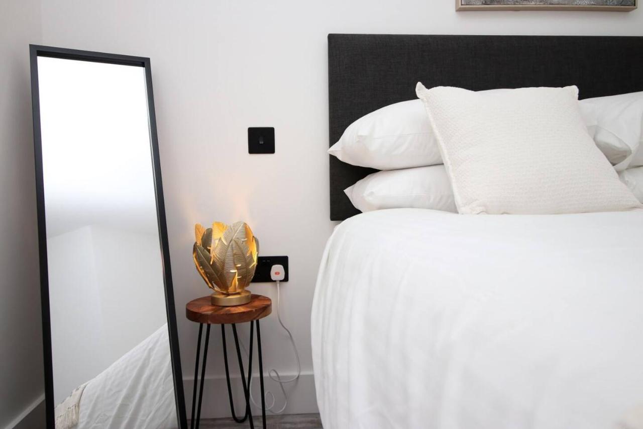 Kingsbridge Point - Cosy One Bed Apartments Near Town Centre, Swindon Ngoại thất bức ảnh