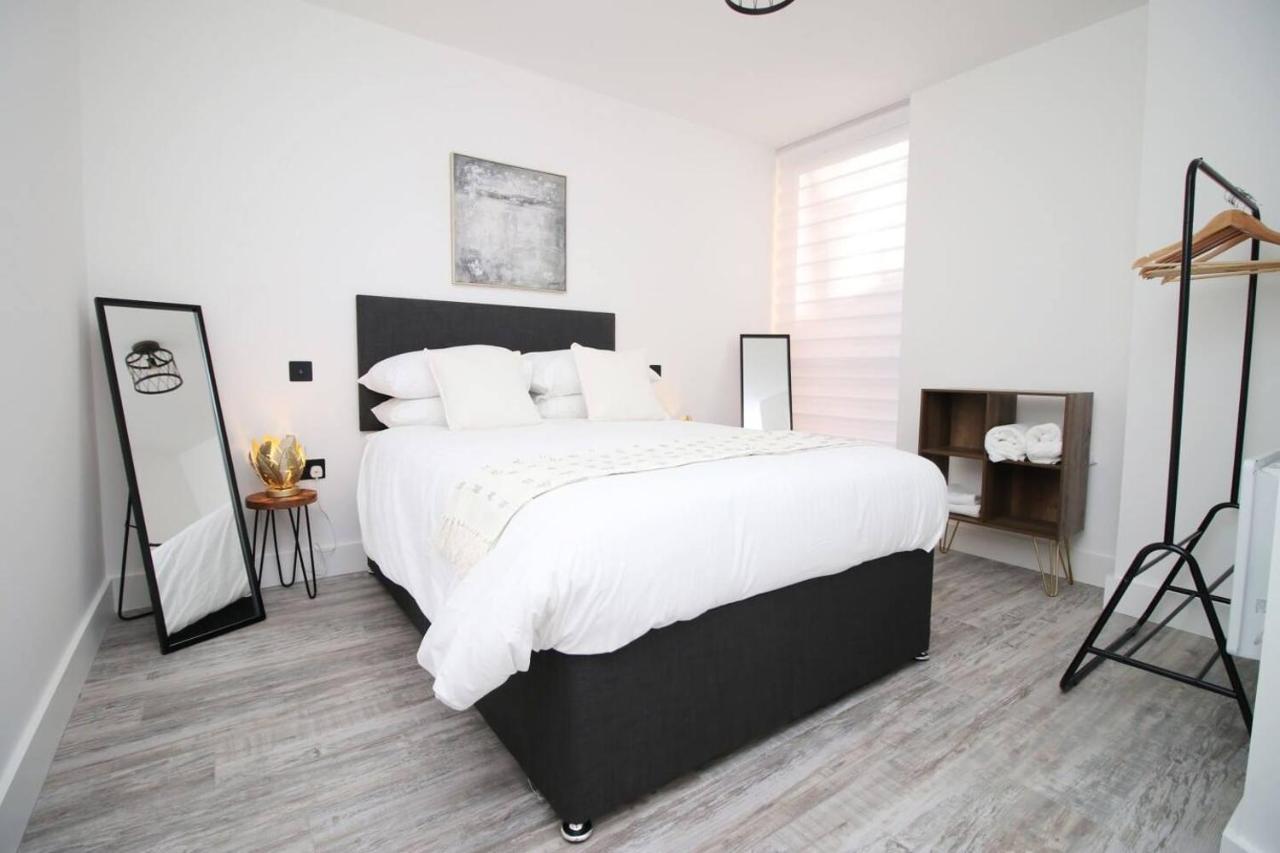 Kingsbridge Point - Cosy One Bed Apartments Near Town Centre, Swindon Ngoại thất bức ảnh