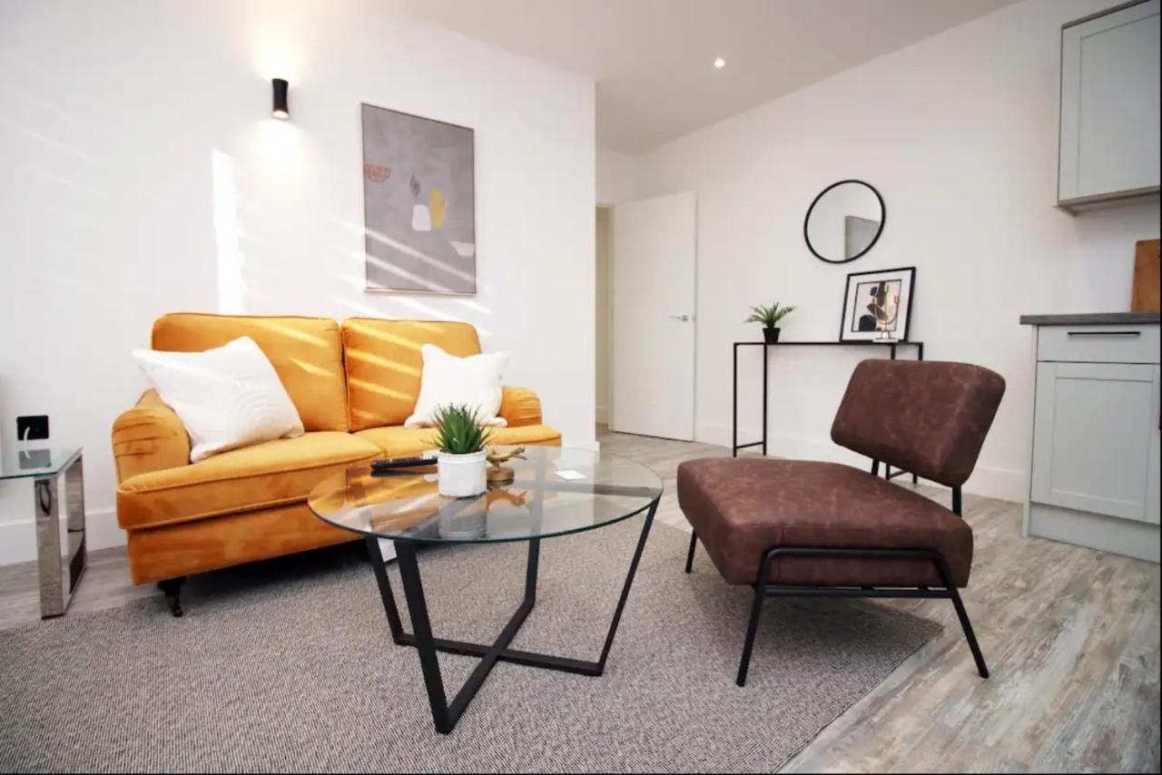 Kingsbridge Point - Cosy One Bed Apartments Near Town Centre, Swindon Ngoại thất bức ảnh