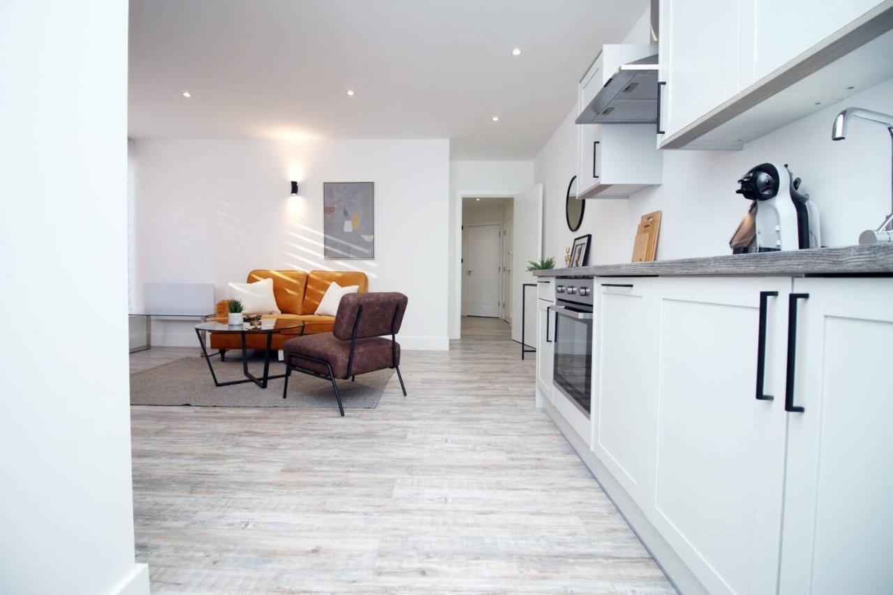 Kingsbridge Point - Cosy One Bed Apartments Near Town Centre, Swindon Ngoại thất bức ảnh