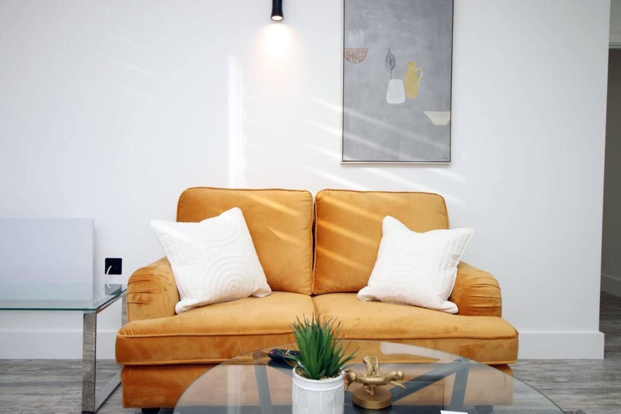 Kingsbridge Point - Cosy One Bed Apartments Near Town Centre, Swindon Ngoại thất bức ảnh