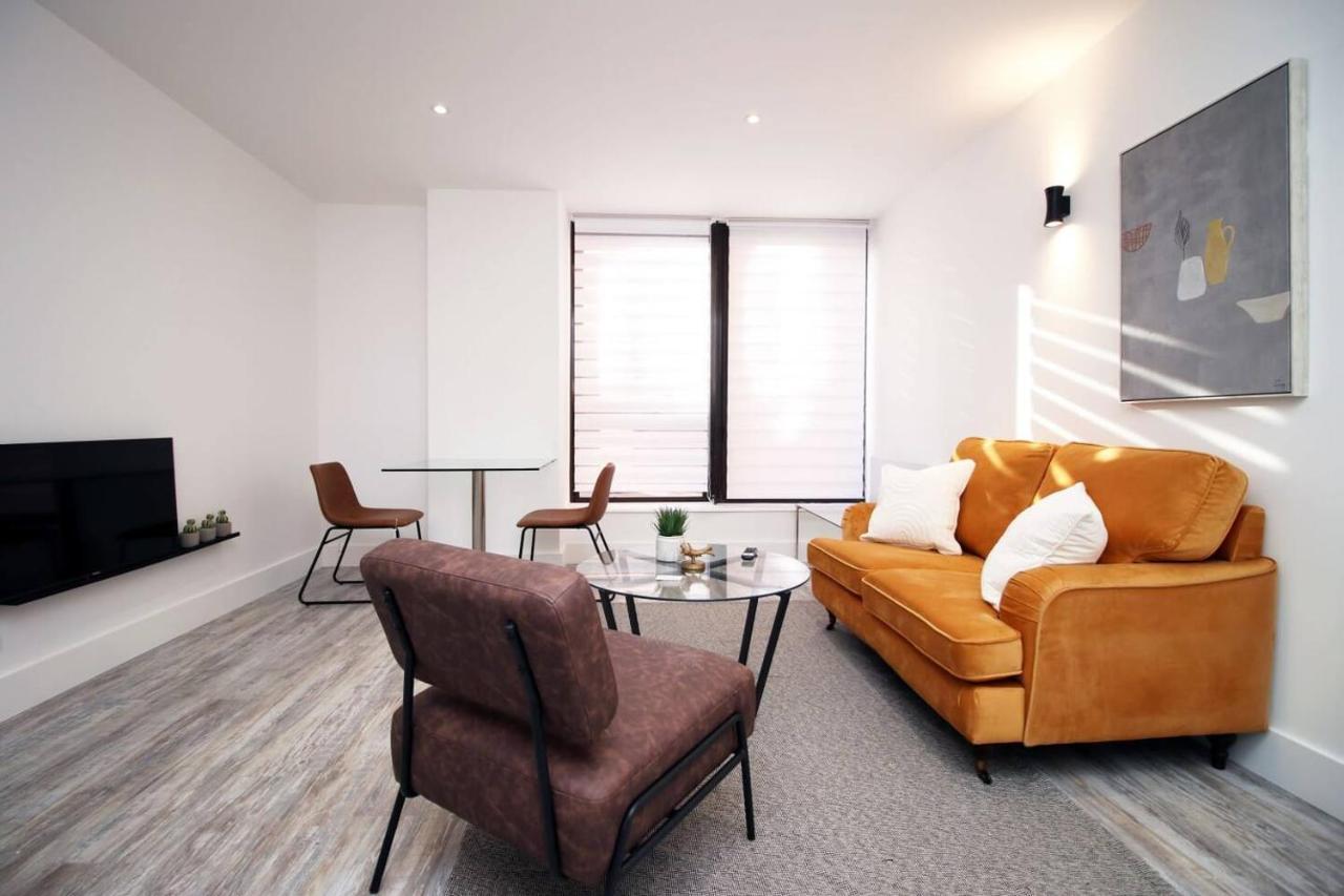 Kingsbridge Point - Cosy One Bed Apartments Near Town Centre, Swindon Ngoại thất bức ảnh