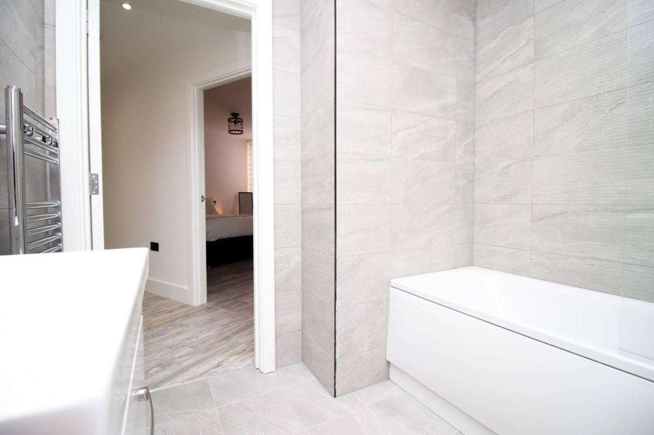 Kingsbridge Point - Cosy One Bed Apartments Near Town Centre, Swindon Ngoại thất bức ảnh