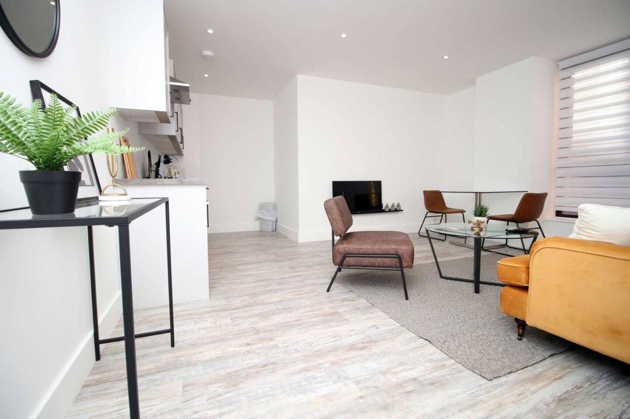 Kingsbridge Point - Cosy One Bed Apartments Near Town Centre, Swindon Ngoại thất bức ảnh