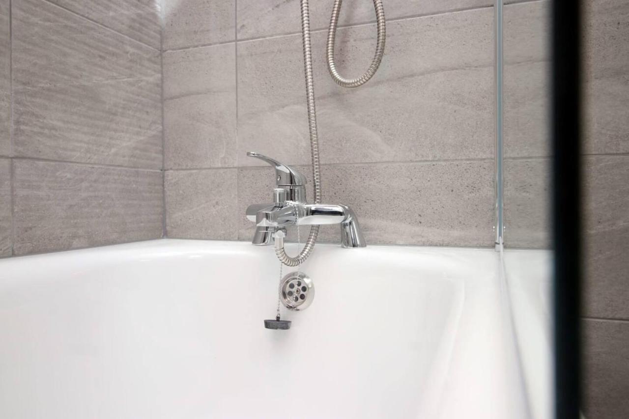 Kingsbridge Point - Cosy One Bed Apartments Near Town Centre, Swindon Ngoại thất bức ảnh