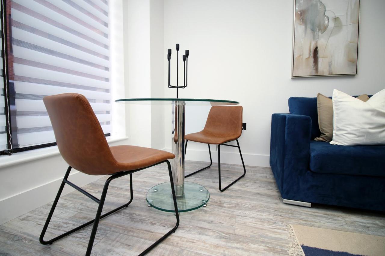 Kingsbridge Point - Cosy One Bed Apartments Near Town Centre, Swindon Ngoại thất bức ảnh